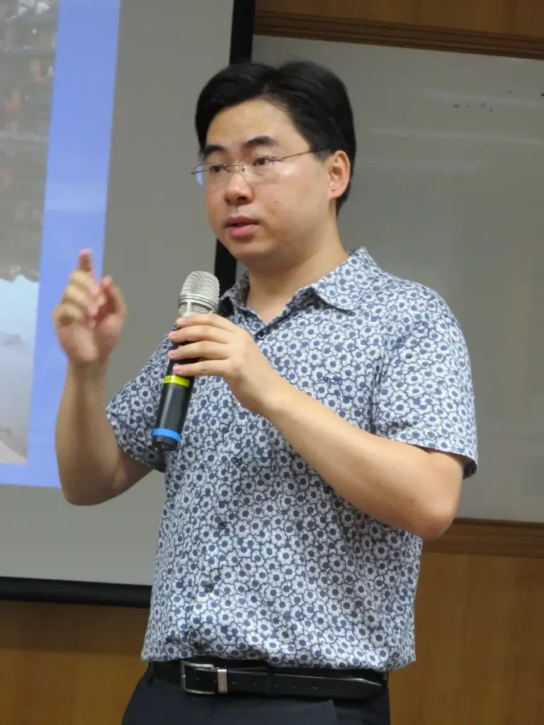 2014.08.14 Lingfei Luo, Ph.D
