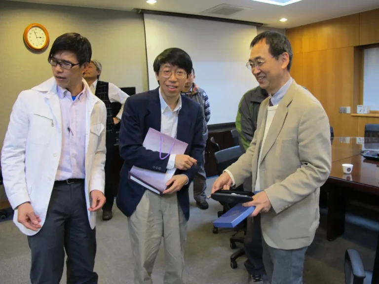 2015.03.23-03.25 2015年台大膜蛋白特聘研究講座駐校研究講學活動 Prof