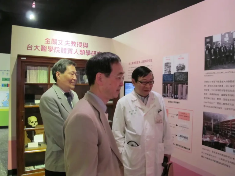 2015.03.23-03.25 2015年台大膜蛋白特聘研究講座駐校研究講學活動 Prof