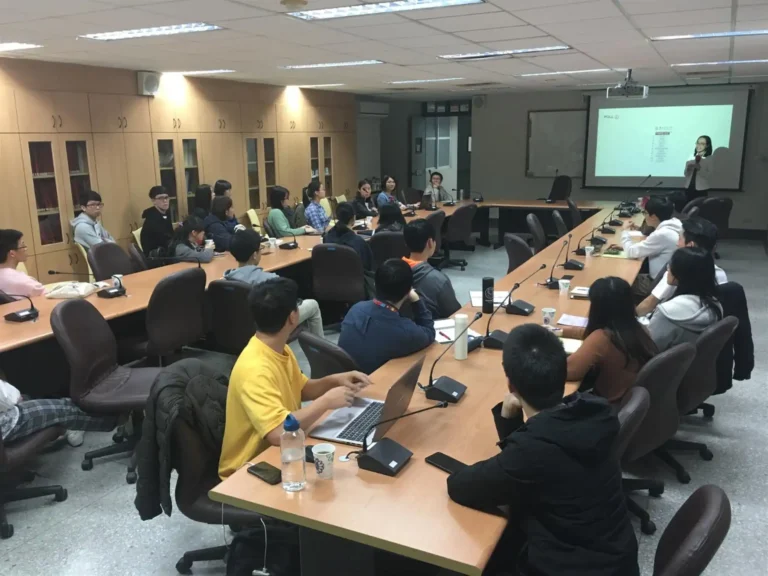 2019.12.23 NTUCDBRM Seminar-UK IQVIA- Dr