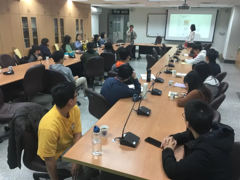 2019.12.23 NTUCDBRM Seminar-UK IQVIA- Dr